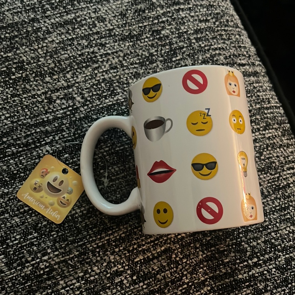 Emoji mug